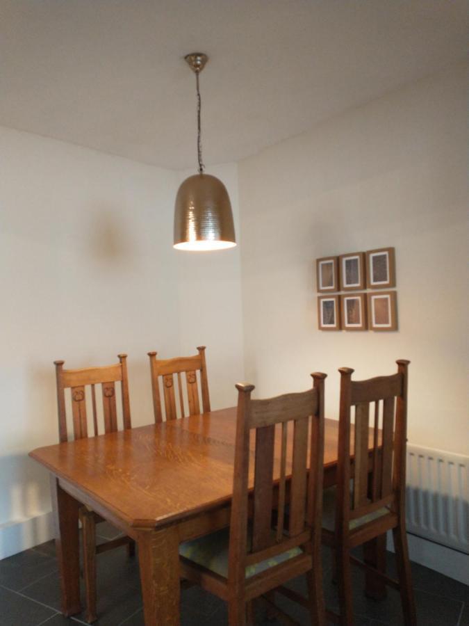 Spacious 2-Bed Apartment In Ruthin Exterior photo